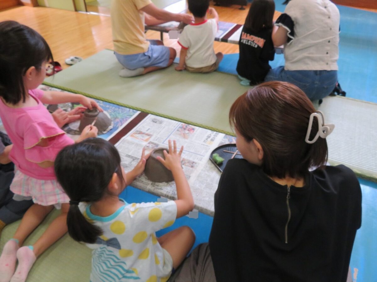 親子ふれあい陶芸教室がありました！(こすもす組)